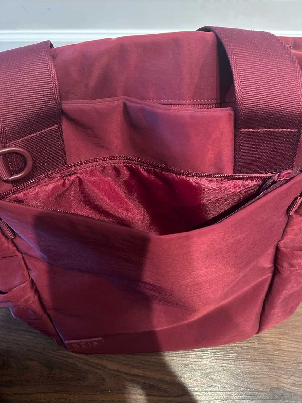 BEIS Sport Tote Burgundy - Picture 8 of 10